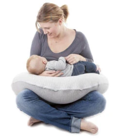 Doomoo Softy Classic Light Grey Voedingskussen S01 -Dirkje || Jollein || bébé-jou Verkoopwinkel 9868 B01 Buddy Classic Light Grey breastfeeding 4