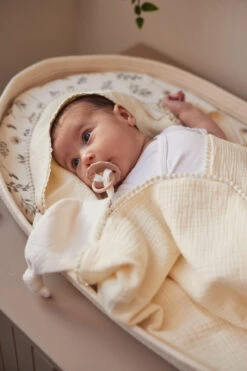 Jollein Embroidery Ivory 75 X 75 Cm Badcape 530-836-66069 -Dirkje || Jollein || bébé-jou Verkoopwinkel Jollein Embroidery Ivory 75 x 75 cm Badcape 530 836 66069.7