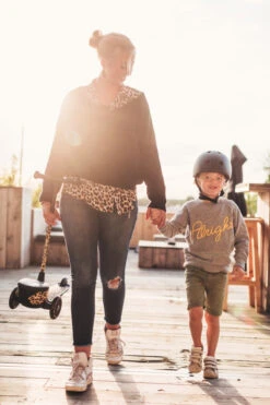 Scoot And Ride Leopard Highwaykick 2 Step SR-96524 -Dirkje || Jollein || bébé-jou Verkoopwinkel Scoot and Ride Leopard Highwaykick 2 Step SR 96524 .sfeer 4