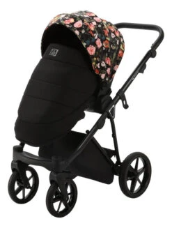 Adamex Porto Flowers Black 2-in-1 Kinderwagen FL-1 18 Adamex Porto Flowers Black 2-in-1 Kinderwagen FL-1 -Dirkje || Jollein || bébé-jou Verkoopwinkel adamex porto flowers black 2 in 1 kinderwagen fl 1 8 1920x1920