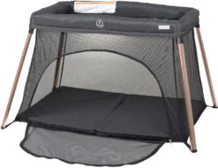 Babygo Dreams II Zwart/Rosegoud Campingbedje Incl. Bodemverhoger 4705 -Dirkje || Jollein || bébé-jou Verkoopwinkel babygo dreams ii zwart goud campingbedje incl. bodemverhoger 4705 3