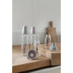 Bibs Sage 225 Ml Glazen Fles 5014250 -Dirkje || Jollein || bébé-jou Verkoopwinkel bibs ss22 babyglassbottle lifestyle product 11 2