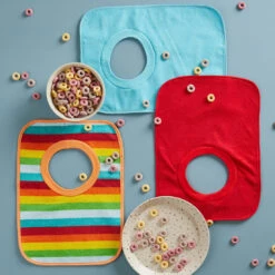 Bieco Regenboog 6 Stuks Slabber Set 38000123 -Dirkje || Jollein || bébé-jou Verkoopwinkel bieco regenboog 6 stuks slabber set 38000123 4