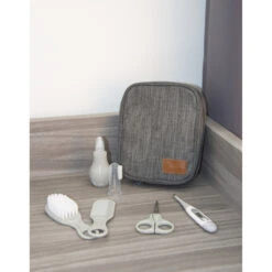 Bo Jungle B-Baby 8-delige Verzorgingsset B400560 -Dirkje || Jollein || bébé-jou Verkoopwinkel bo jungle b baby 8 delige verzorgingsset b400560 7