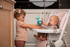 Bo Jungle B-Suction Toy Cute Peacock Kinderstoel Speelgoed B910820 -Dirkje || Jollein || bébé-jou Verkoopwinkel bo jungle b suction toy cute peacock kinderstoel speelgoed b910820 6