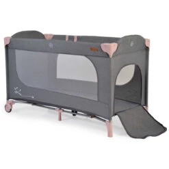 Cangaroo Skyglow 2 Pink Campingbed Incl. Bodemverhoger 15 Cangaroo Skyglow 2 Pink Campingbed Incl. Bodemverhoger -Dirkje || Jollein || bébé-jou Verkoopwinkel cangaroo skyglow 2 pink campingbed 4