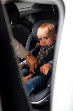 Ding Mace Blue 360° I-Size Autostoel 0-36kg DI-111919 29 Ding Mace Blue 360° I-Size Autostoel 0-36kg DI-111919 -Dirkje || Jollein || bébé-jou Verkoopwinkel di 111917 lifestyle 01 3