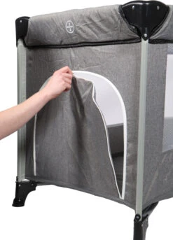 Ding Stripe Grey Melange Deluxe Campingbed DI-271804 25 Ding Stripe Grey Melange Deluxe Campingbed DI-271804 -Dirkje || Jollein || bébé-jou Verkoopwinkel ding campingbed deluxe grey luik02k