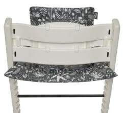 Jollein Botanical Leaf Green Meegroei Stoelverkleiner 019-533-66073 -Dirkje || Jollein || bébé-jou Verkoopwinkel jollein botanical leaf green meegroei stoelverkleiner 019 533 66073 2