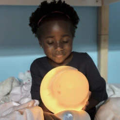 Kidywolf Kidymoon Nachtlampje Slaaptrainer 8 Kidywolf Kidymoon Nachtlampje Slaaptrainer -Dirkje || Jollein || bébé-jou Verkoopwinkel kidywolf kidymoon nachtlampje slaaptrainer 2