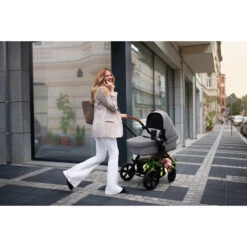 Kinderkraft A-Tour Dark Grey 3-in-1 Kinderwagen Incl. Autostoel KSATOU00DGR3000 -Dirkje || Jollein || bébé-jou Verkoopwinkel kinderkraft a tour kinderwagen sfeerfoto 1 1