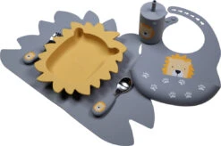 Tryco Lion Honey Gold Siliconen Bord TR-392815 -Dirkje || Jollein || bébé-jou Verkoopwinkel lion dusty blue silicone collection 04 3