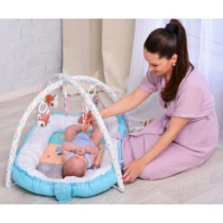 Lorelli Animals Pink 2-in-1 Speelkleed En Babynest 1030045-002 -Dirkje || Jollein || bébé-jou Verkoopwinkel lorelli animals blue 2 in 1 babynest 1030045 001 2