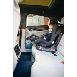 Lorelli Falcon Black 0-18 Kg Autostoel 1007123-2305 -Dirkje || Jollein || bébé-jou Verkoopwinkel lorelli falcon sfeerfoto 2 2