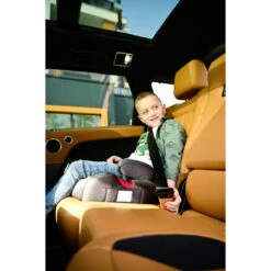 Lorelli Travel Luxe Black & Grey 15-36 Kg Isofix Booster 1007134-2339 12 Lorelli Travel Luxe Black & Grey 15-36 Kg Isofix Booster 1007134-2339 -Dirkje || Jollein || bébé-jou Verkoopwinkel lorelli travel luxe sfeer 1 1 1