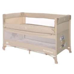 Lorelli Up And Down Fog Beige Flying Friends Campingbedje Incl. Bodemverhoger 1008006-2371 9 Lorelli Up And Down Fog Beige Flying Friends Campingbedje Incl. Bodemverhoger 1008006-2371 -Dirkje || Jollein || bébé-jou Verkoopwinkel lorelli up and down fog beige flying friends campingbedje incl. bodemverhoger 4