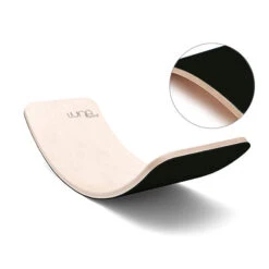 Luna Toys Houten Balansbord Met Zwart Vilt LU-36998 -Dirkje || Jollein || bébé-jou Verkoopwinkel luna toys houten balansbord met zwart vilt lu 36998 2