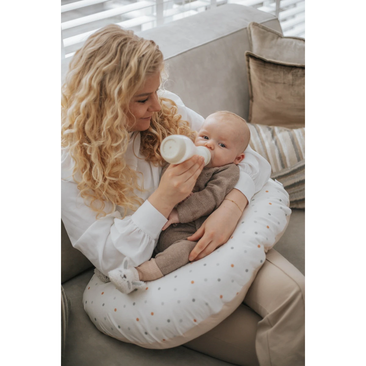 MamaLoes Stippen Medium Voedingskussen ML020303 10 MamaLoes Stippen Medium Voedingskussen ML020303 - Afbeelding 8