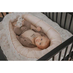 MamaLoes Berry Branch Omkeerbaar Babynest ML3061 -Dirkje || Jollein || bébé-jou Verkoopwinkel mamaloes stippen omkeerbaar babynest ml020107 14 1