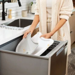 Munchkin 360° Cloud High Chair Kinderstoel 011279 -Dirkje || Jollein || bébé-jou Verkoopwinkel munchkin cloud high chair kinderstoel 011279.7 1920x1920