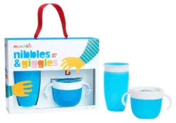 Munchkin Nibbles & Giggles Blue Gift Set 051877 -Dirkje || Jollein || bébé-jou Verkoopwinkel munchkin nibbles giggles blue gift set 051877
