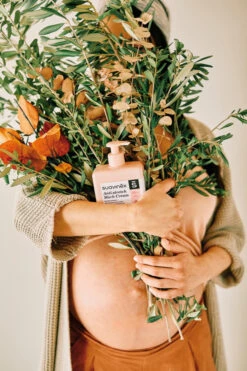 Suavinex Mummy 500ml Anti Stretch Mark Crème SXZCOS066976 -Dirkje || Jollein || bébé-jou Verkoopwinkel suavinex mummy 500ml anti stretch mark cr me sxzcos066976 sfeer