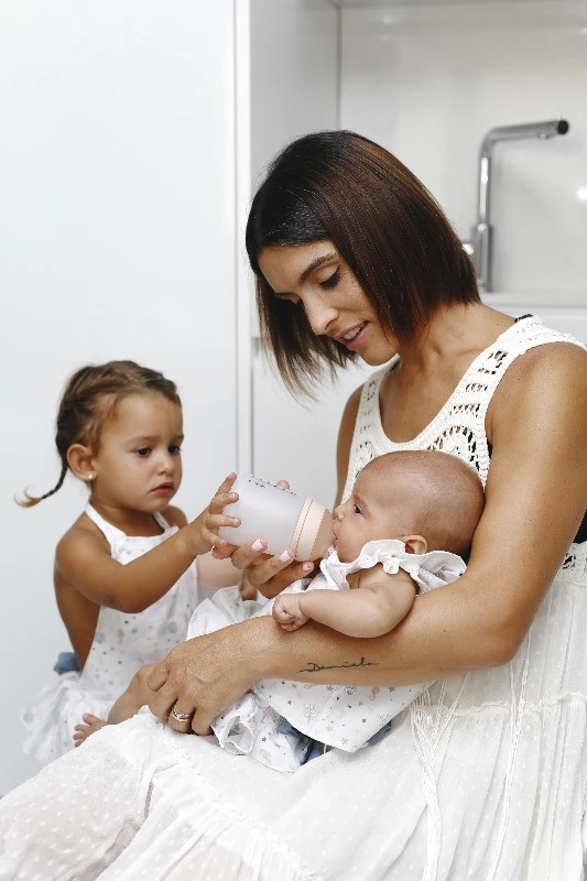 Suavinex Zero.Zero Anti-Colic Slow Flow Zuigfles 180ml SXZBRF051118 6 Suavinex Zero.Zero Anti-Colic Slow Flow Zuigfles 180ml SXZBRF051118 - Afbeelding 4