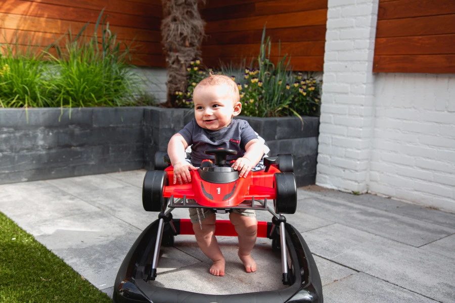 Tryco F1 Racer White 2-in-1 Loopstoel En Loopwagen TR-362701 16 Tryco F1 Racer White 2-in-1 Loopstoel En Loopwagen TR-362701 - Afbeelding 14