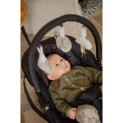 Tryco Koala Kyle Zwart Wipstoel TR-272701 -Dirkje || Jollein || bébé-jou Verkoopwinkel tryco koala kyle zwart wipstoel tr 272701 sfeer3 1