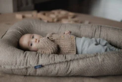 Zaffiro Geo Burgund Babynest 9989 -Dirkje || Jollein || bébé-jou Verkoopwinkel zaffiro geo burgund babynest 9989 1